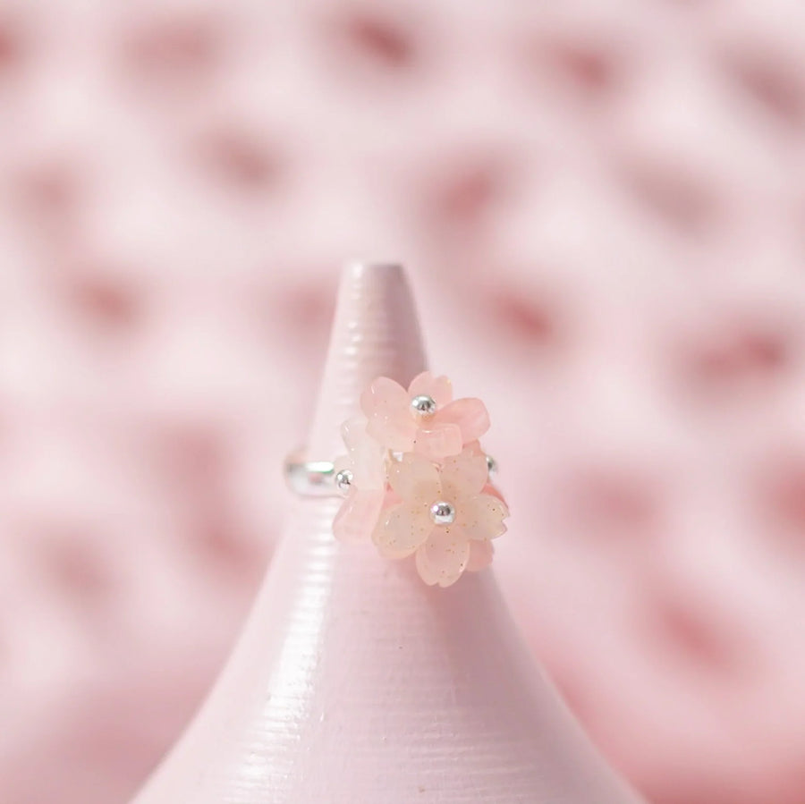 Pretty Posy Ring